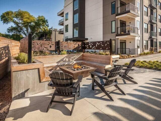 Cozysuites Spacious 2Br Next To Whole Foods Indianapolis Eksteriør bilde